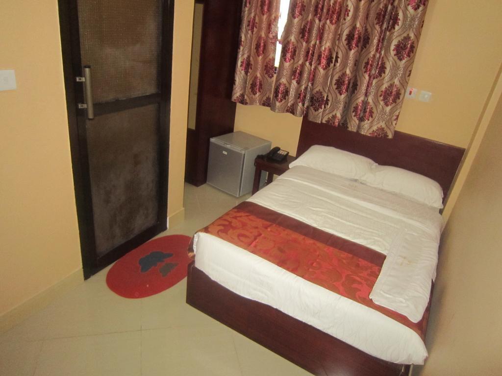 Butterfly Hotel Дар-ес-Салам Номер фото
